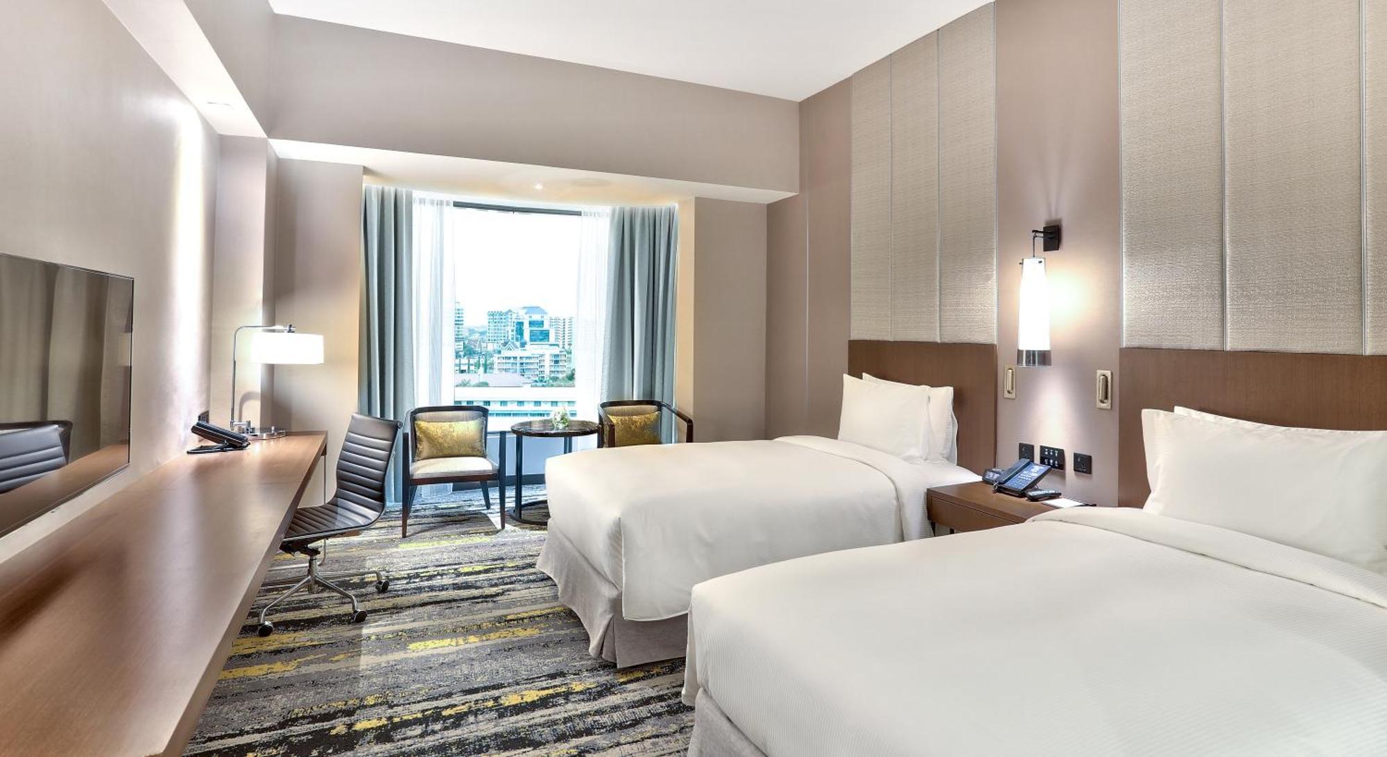 Готель Hilton Кота-Кінабалу Екстер'єр фото Deluxe Room