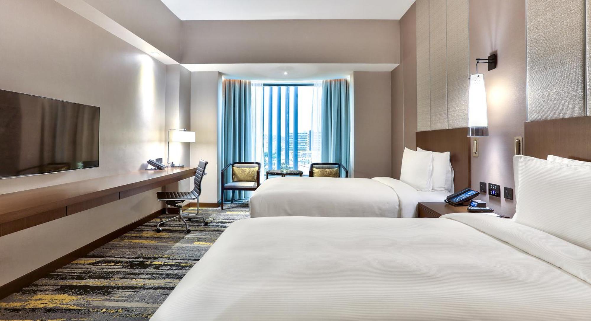 Готель Hilton Кота-Кінабалу Екстер'єр фото Deluxe Room
