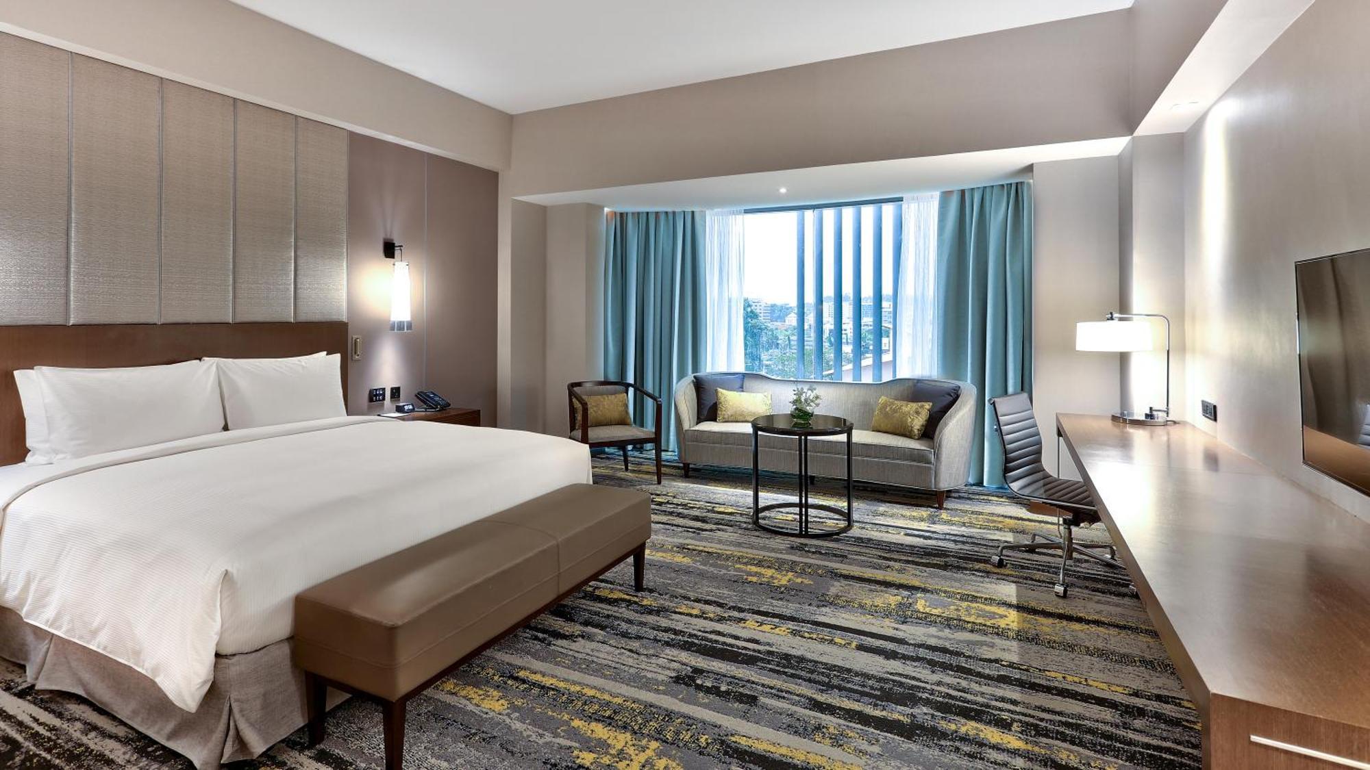 Готель Hilton Кота-Кінабалу Екстер'єр фото Deluxe Room